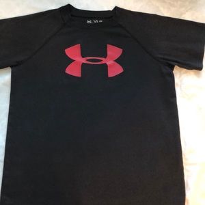 Boys black Unfer Armour Tee